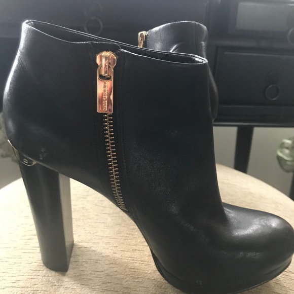 Black Michael Kors Heel Boots - Picture 5 of 5